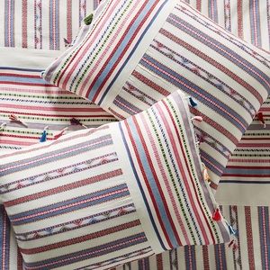 Anthropologie Woven Rosado Standard Sham